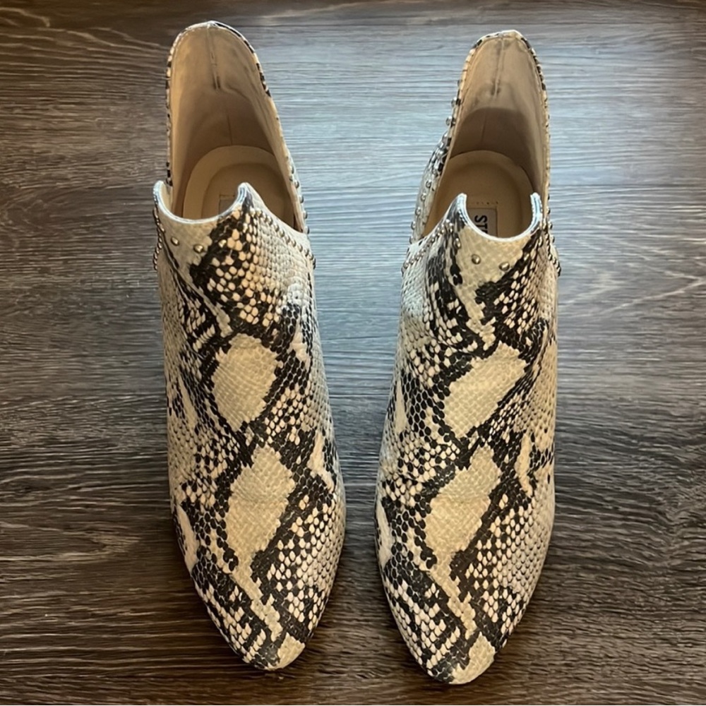 Steve Madden Booties - Picture 3 of 7